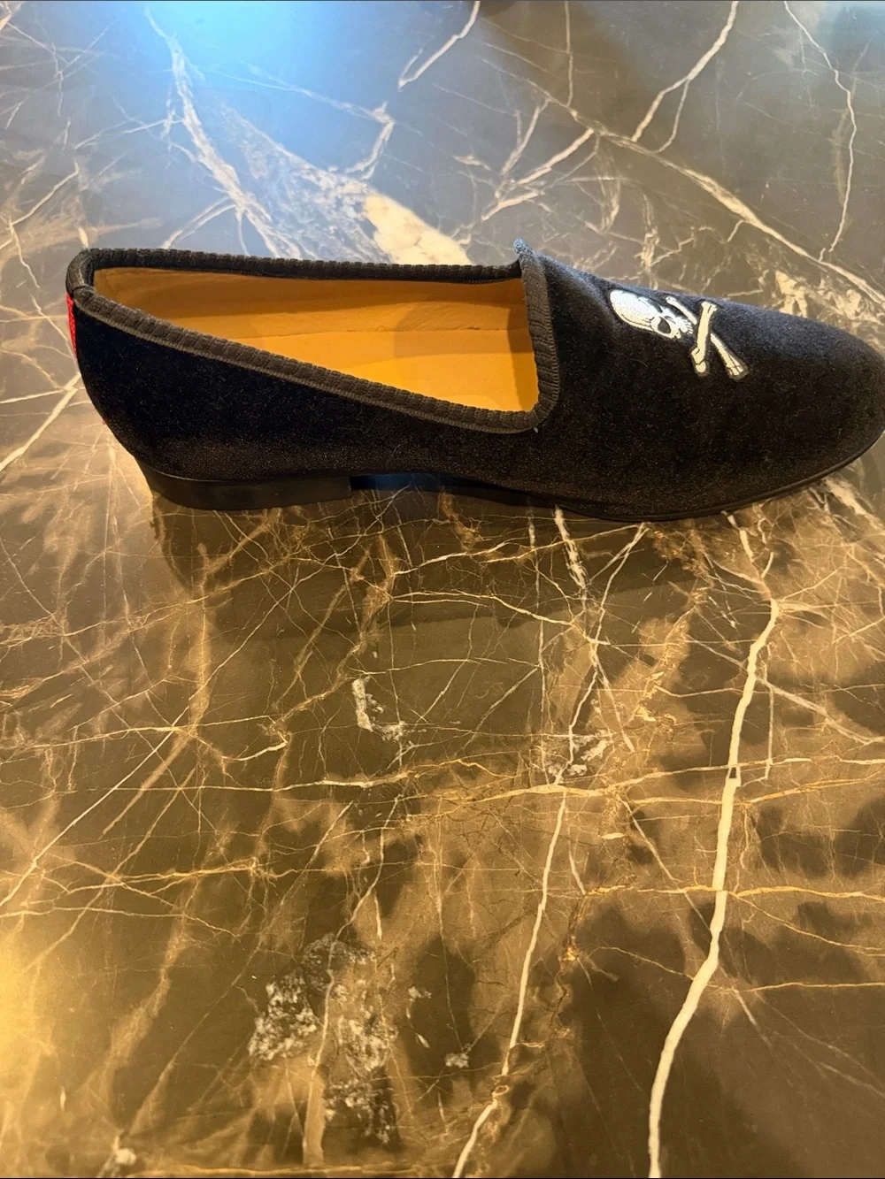 Del Toro Black Velvet Skull & Crossbones Slip-On Loafers Size 10